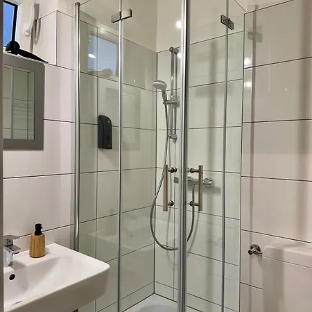 Modernes Mit Blick Auf Uni كاسيل