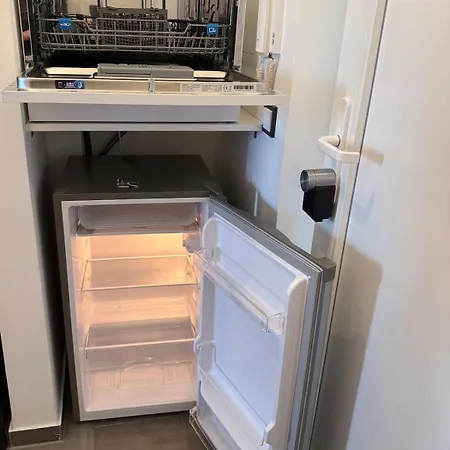 Modernes Mit Blick Auf Uni شقة